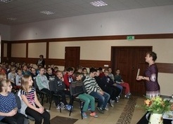 Zdjęcie z galerii: 84_2015 Spotkanie autorskie z Panią Wiesławą Pyrcz