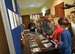 Zdjęcie z galerii: 081_2016 Spotkanie w bibliotece