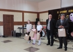 Zdjęcie z galerii: 2014.05.11. XI Gminny Konkurs Piosenki
