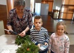 Zdjęcie z galerii: Warsztaty świąteczne w Centrum Upowszechniania Kultury w Szydłowie
