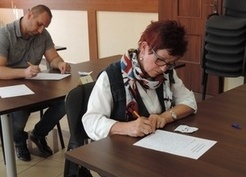 Zdjęcie z galerii: 52_2015 II Gminne Dyktando Dla Dorosłych